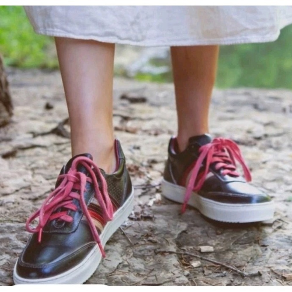 Bed‎ Stu Carrington Leather Sneaker Women's Size 9 Black Red Vegetable Dyed